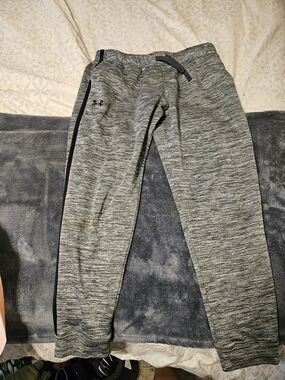 Under Armour Gray Heather Boys' Jogger Sweatpants